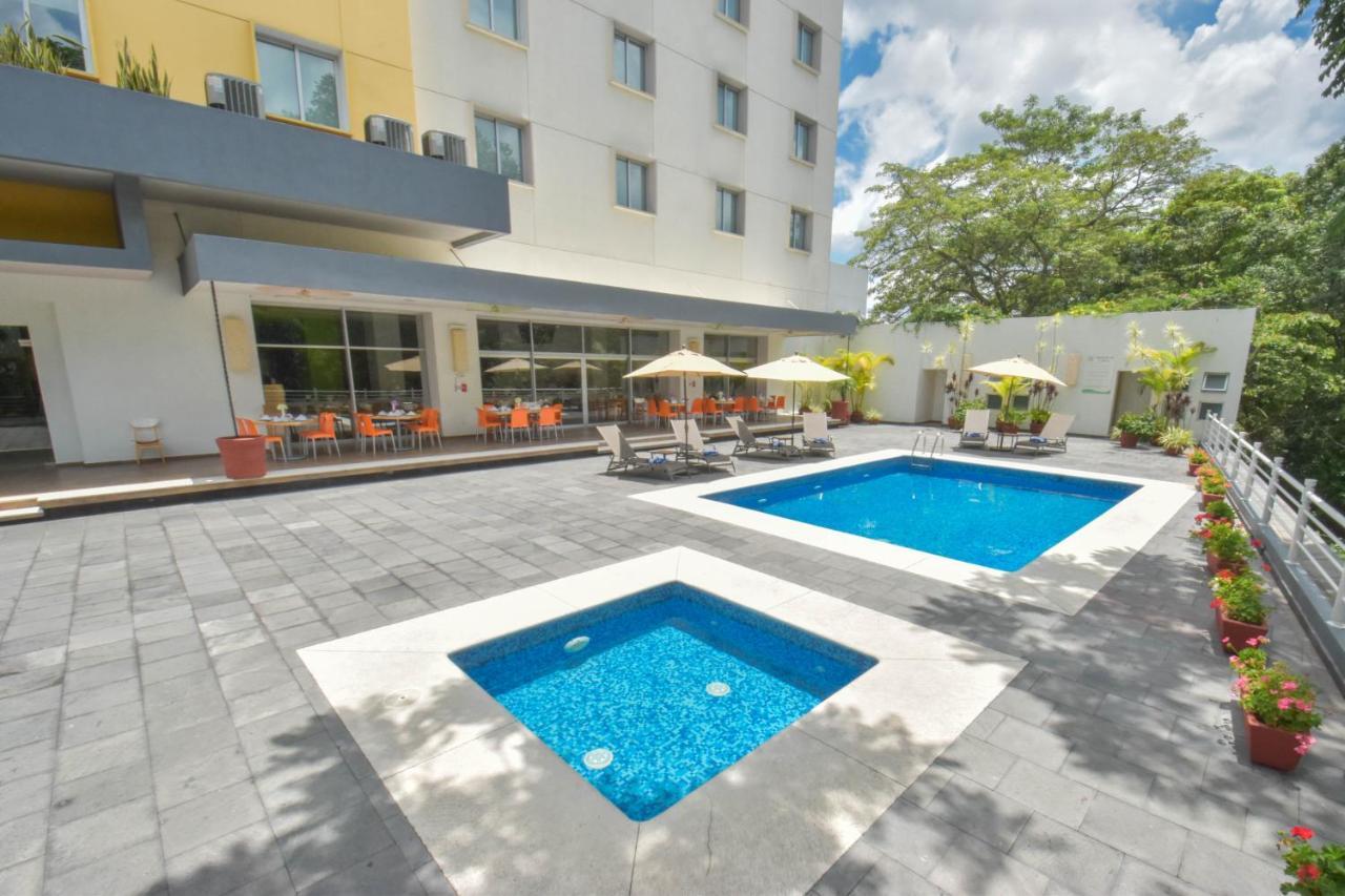 Hotel Hb Córdoba Esterno foto