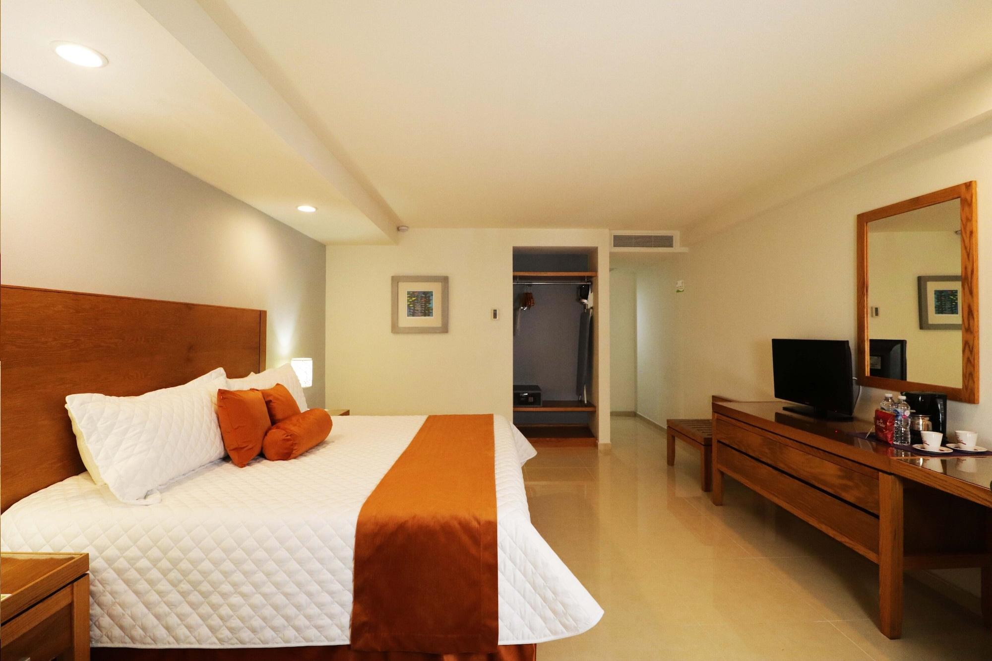 Hotel Hb Córdoba Esterno foto